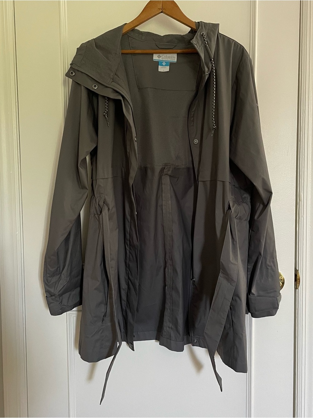 Columbia Gray Lightweight Hooded Jacket